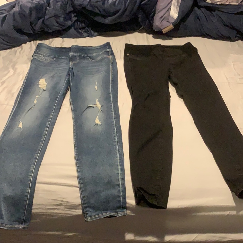 Rock and Republic Fever Pull On Bundle